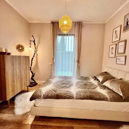 Διαμέρισμα Silesia H125 *